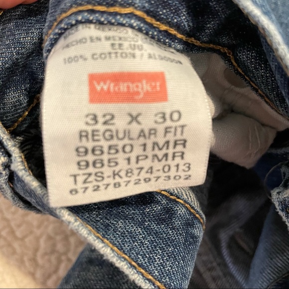 Vintage Wrangler High Rise Distressed Jeans - Picture 7 of 9